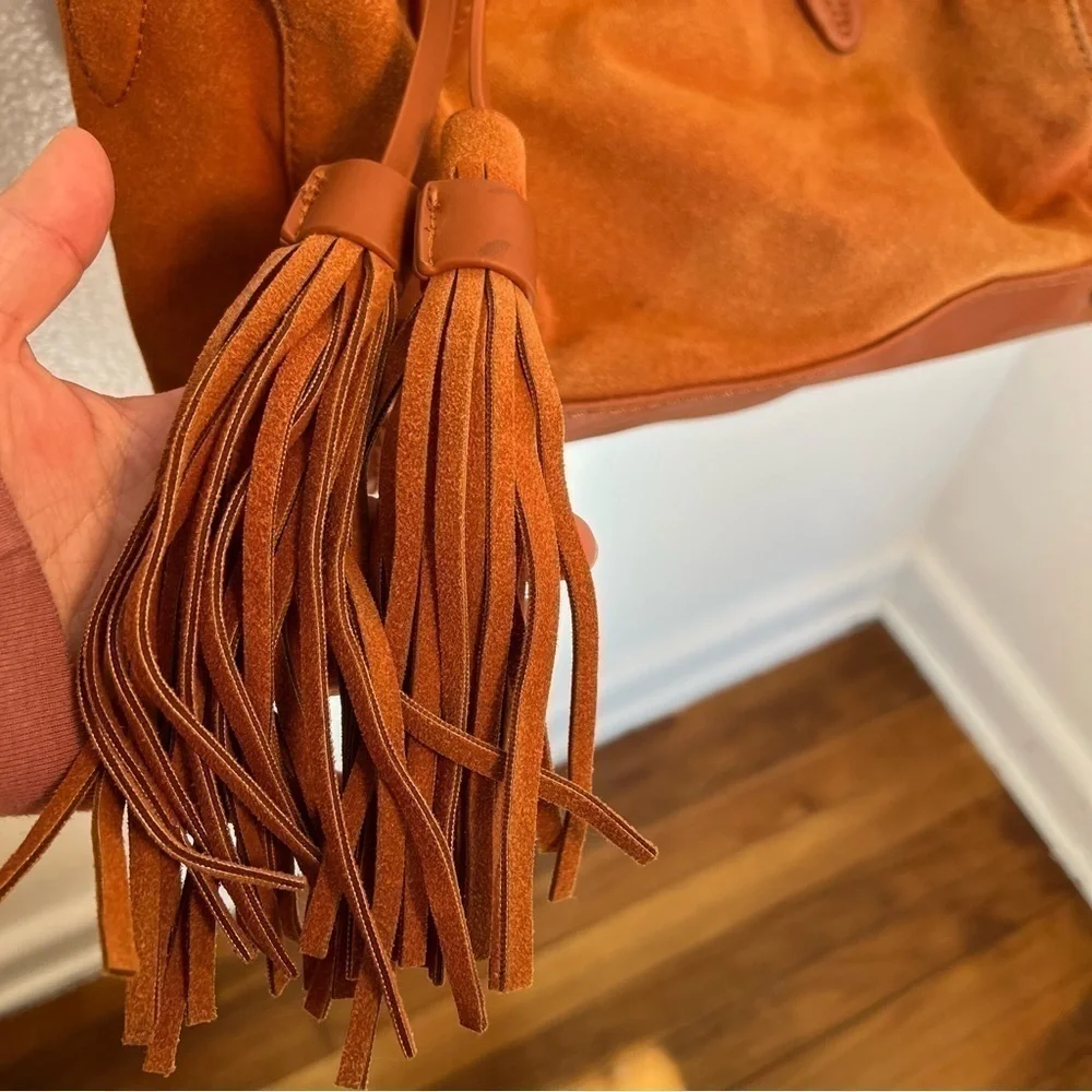 Shiraleah Chicago Marlow Satchel Bag Vegan Suede Tan Rust Fringe Details Zip